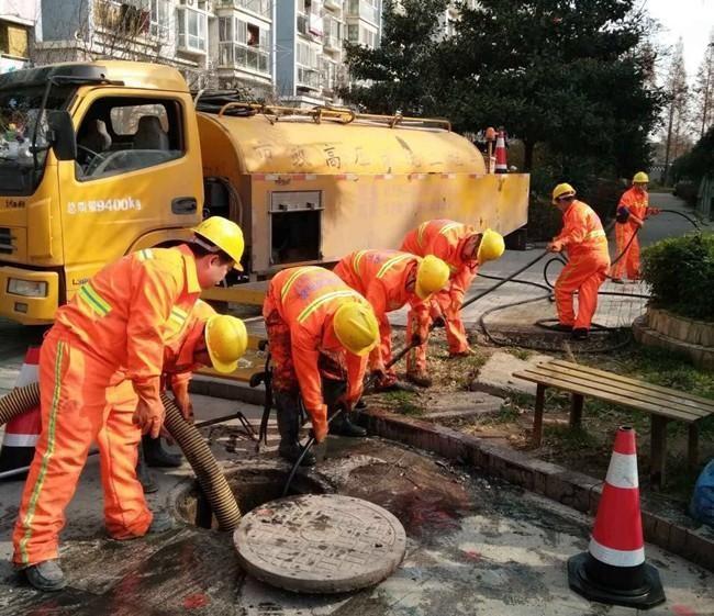 六弓乡市政管道清淤